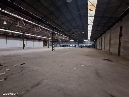 depot - entrepot 2131 m² la trinite