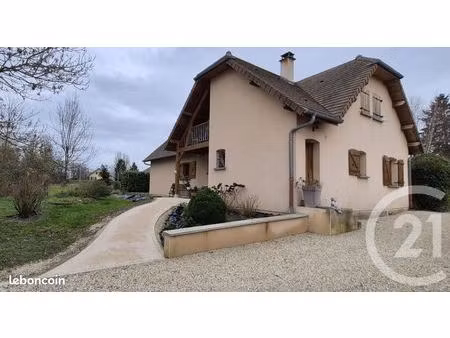 pavillon 6 pièces 159 m²