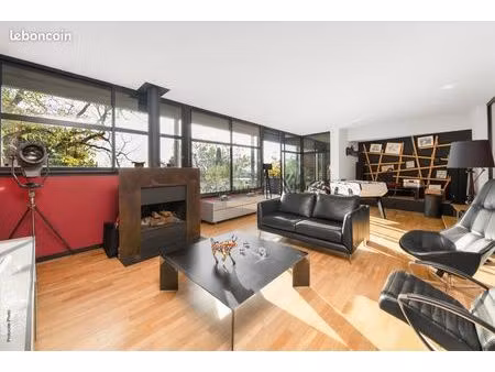 villa 6 pièces 286 m²