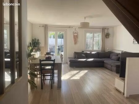 maison 4 pièces 80 m²