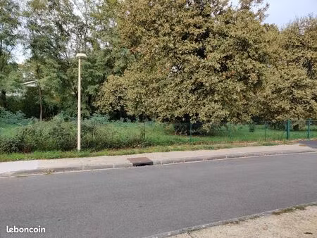 terrain 635 m2 saint aubin de médoc centre