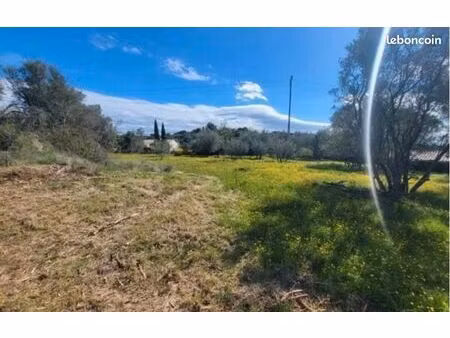 terrain 450 m² montfrin