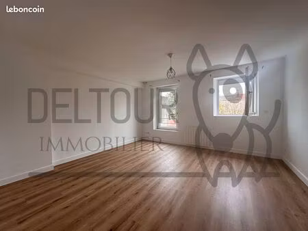 studio 1 pièce 32 m²