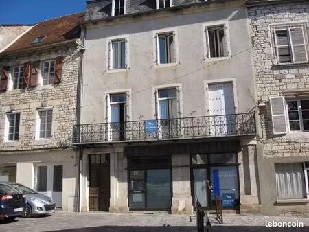 immeuble 300 m² gramat