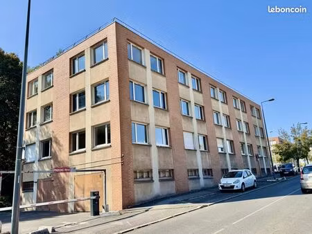 local commercial 544 m² évry-courcouronnes