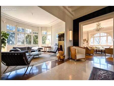 propriété 13 pièces 525 m²