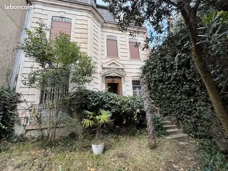 chalets : maison 7 pièces - 208 m²