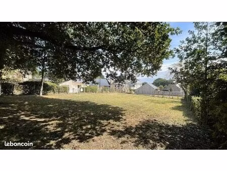 vente terrain constructible à bains-sur-oust