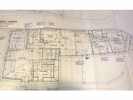 loft/atelier/surface 5 pièces 180 m²