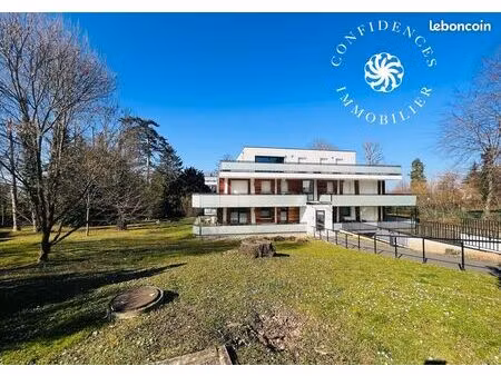 appartement 5 pièces 153 m²