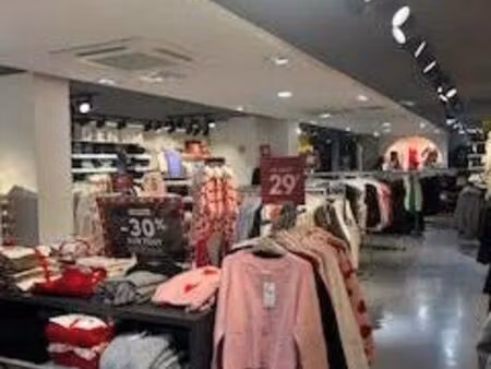 boutique 533 m² lunéville