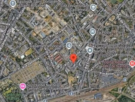 parking 10 m² nantes