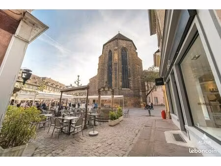 local commercial à vendre place des dominicains