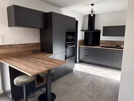 maison neuve meublée re2020 – 90 m² – 3 chambres – jardin & garage – quartier souché (nior