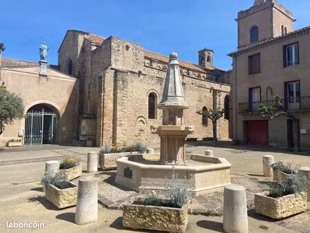 terrain 558 m² quarante