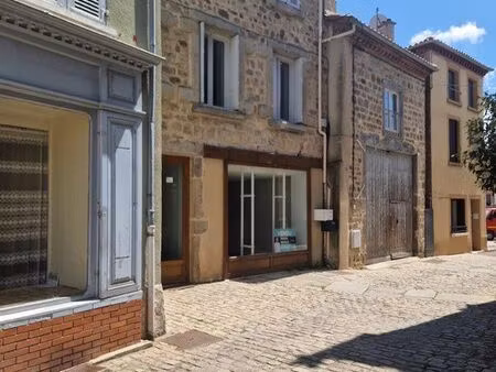 local vacant endroit classé plein de charme médical éventuellement