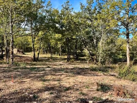 terrain 1 318 m² lalbenque