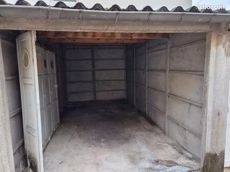 box de stockage 14 m² à louer – proche gare corbeil-essonnes – résidence sécurisée