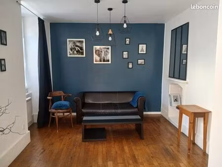 t2 meublé + place de parking