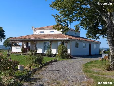 maison 6 pièces 165 m²