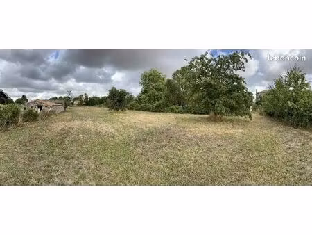 terrain 1289 m2 à verrines sous celles