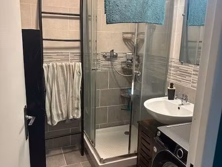 t4 avec 3 chambres independantes