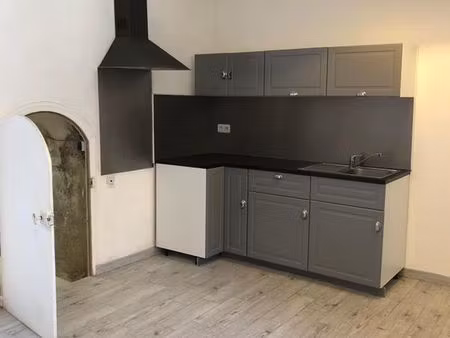 appartement f3 hyper centre illiers combray 50m²