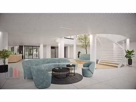 high-end gerenoveerde kantoorruimte van 3243 m² op toploc...