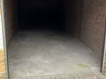 afgesloten garagebox te huur