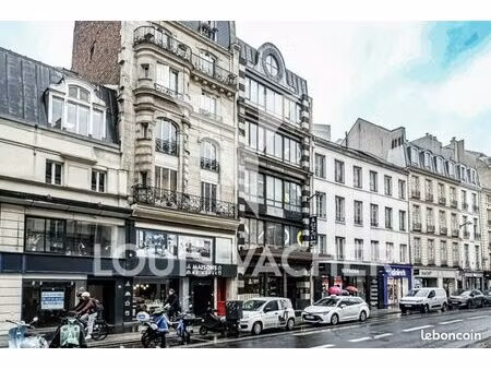 local commercial 680 m²