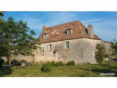 propriété 4 pièces 170 m²