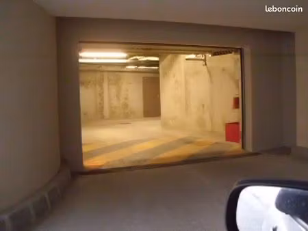 place de parking en sous sol