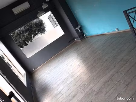 local commercial à louer (93  avenue clôt bey - 13008)