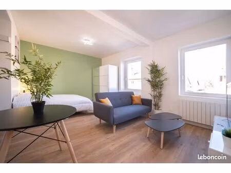 studio entierement meuble et renove