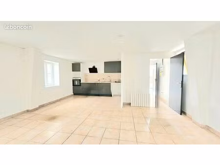 appartement t3 neuville de poitou centre