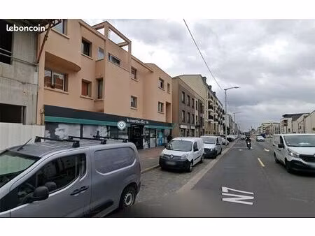 boutique 152 m² juvisy sur orge