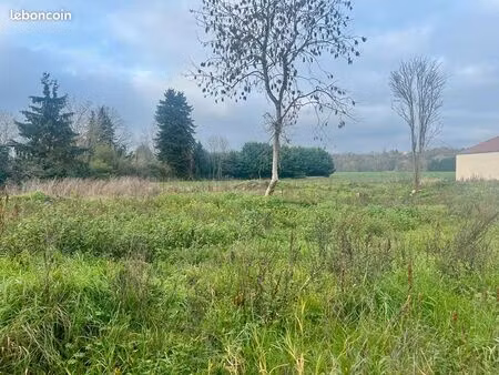 terrain 970 m² evry gregy sur yerre