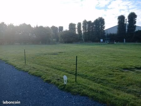 terrain 1 054 m² saint antoine la foret