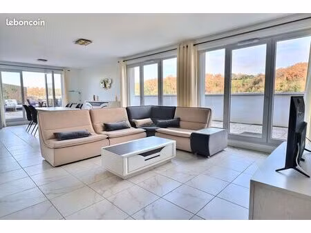 appartement 3 pièces 97 m²