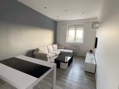 t2 meublé hyper centre