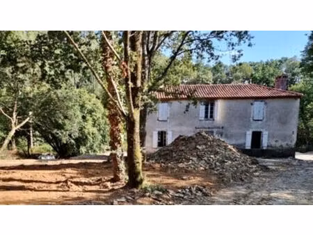 vente maison 2 pièces 150 m² la roche-sur-yon (85000)