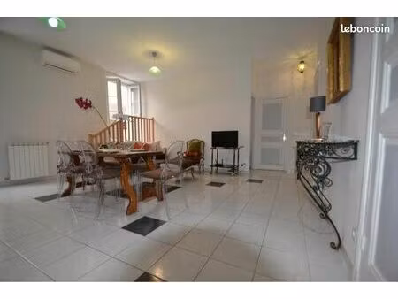 très beau trois pièces meublé - carré d’or de nice