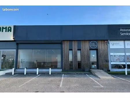 local commercial à louer – d906  fragnes-la-loyère (71530)