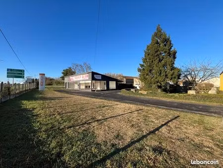 local commercial 190 m²