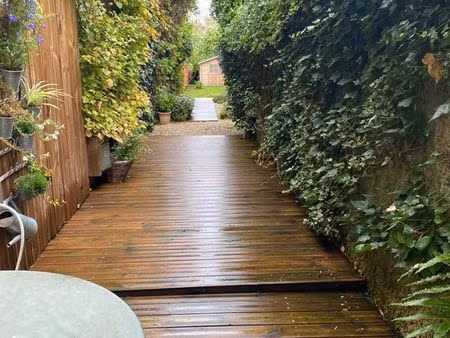 maison et sa dépendance