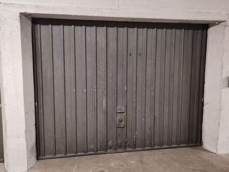 garage à louer dans résidence securisée