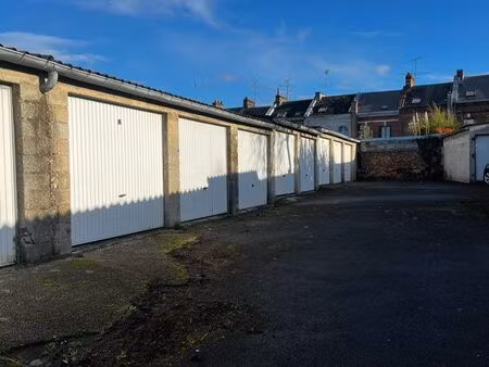 garage proximité gare / bas st anne