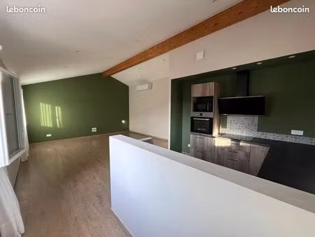 grand t3 de 78 m² - rénové et climatisé - terrasse et 2 parkingsse