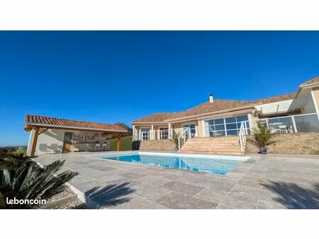 maison plain-pied 189 m² - vue pyrénées - piscine - serres-castet