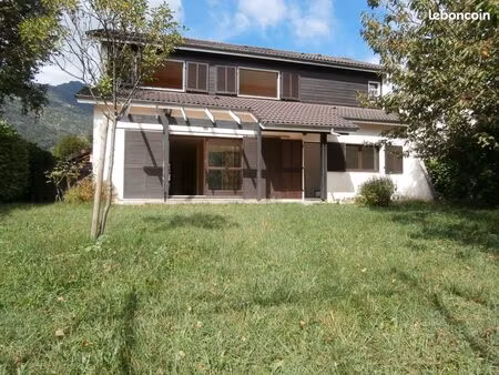 saint egrève  villa individuelle 6 pièces   120m2